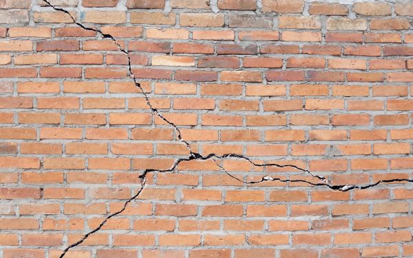 Cracked Brick Repair in Saint Petersburg