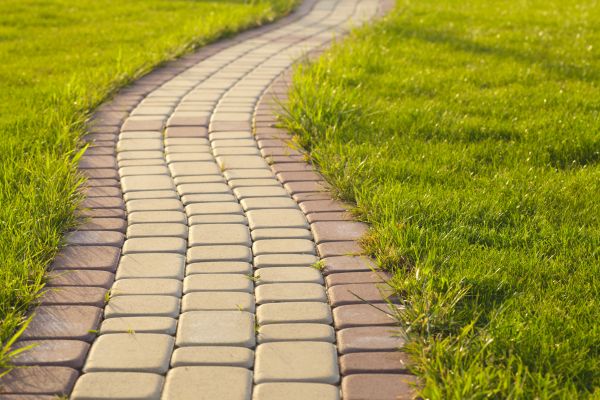 Sidewalk Brick Repair in Saint Petersburg