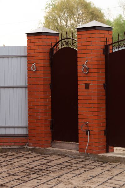Brick Columns Installation in Saint Petersburg